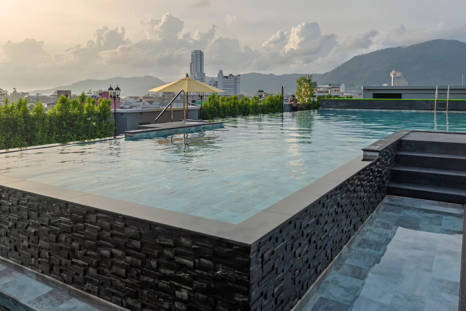 DV371 – Stone Tile Elegance