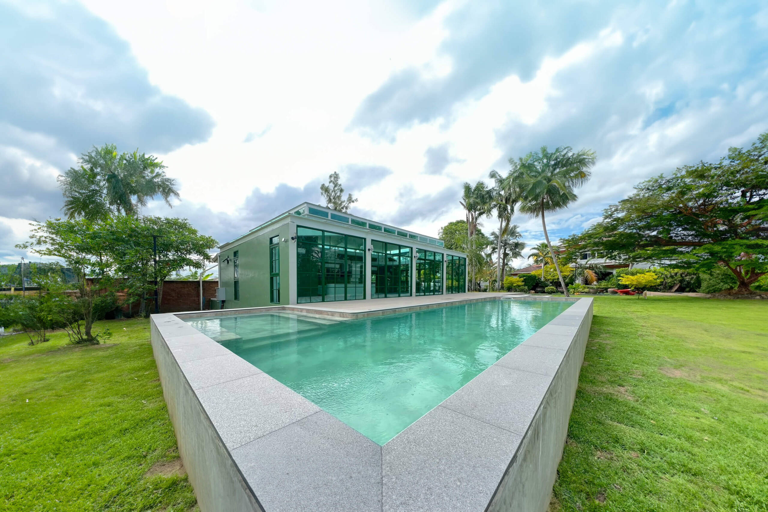 DV378 – StoneTile GOLDEN